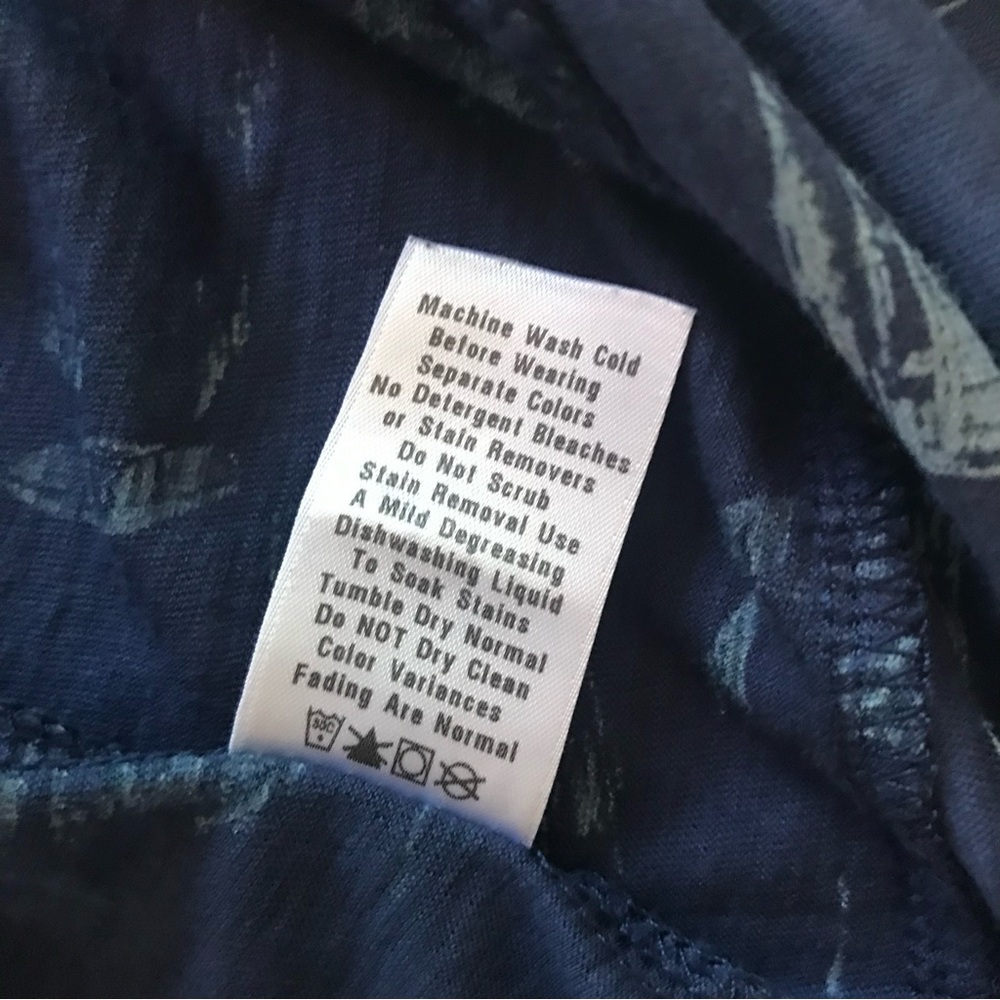 Fresh Produce Vintage Print Split Neck Tee Navy S - Picture 8 of 9